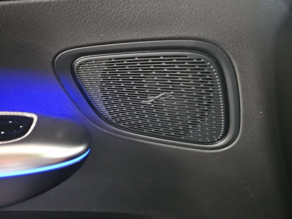 Fahrzeugabbildung Mercedes-Benz GLC 200 4MATIC +AMG-LINE+NIGHT+PANORAMADACH+AHK+