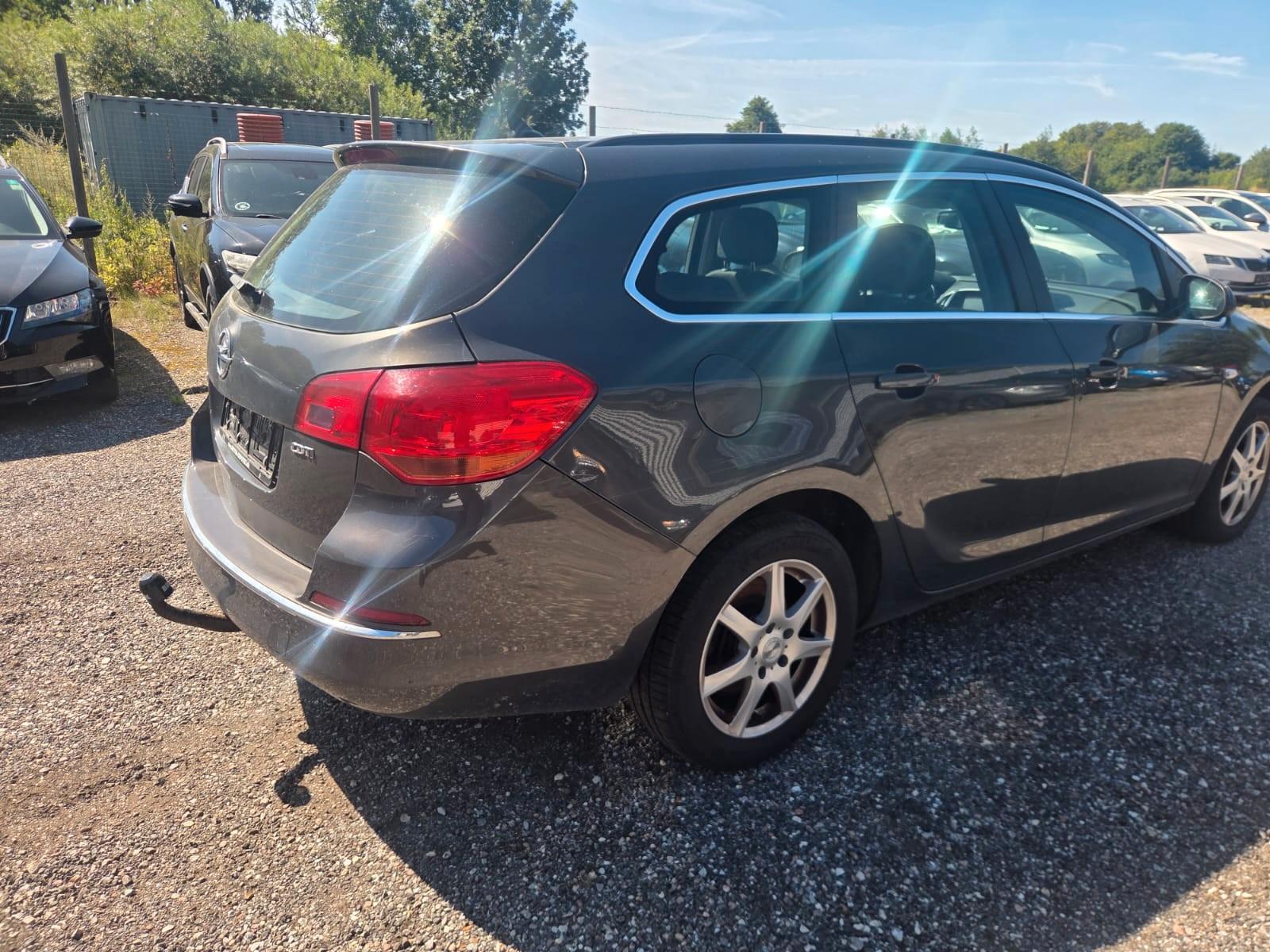Opel Astra 2015 — photo 5