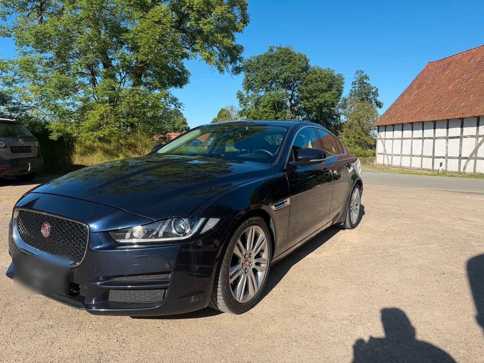 JAGUAR XE