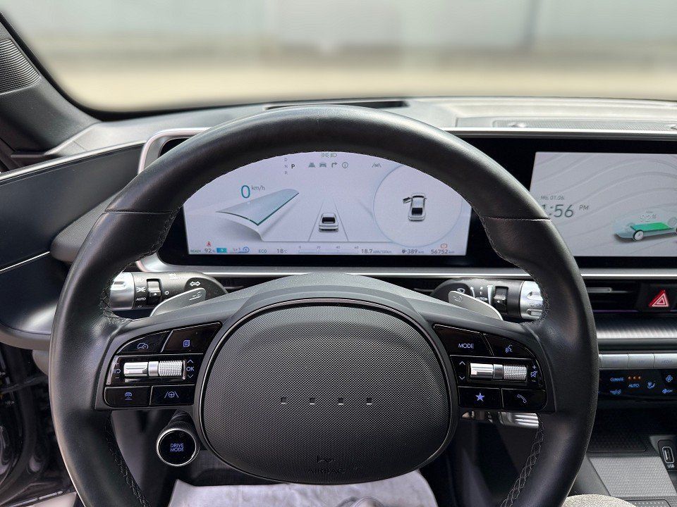 Fahrzeugabbildung Hyundai IONIQ 6 77kWh TECHNIQ PARK-P 1HD AVILOO-97%-SOH