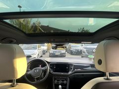 Fahrzeugabbildung T-Roc Sport 4Motion Leder Panorama