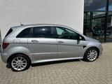 Mercedes-Benz 200 - gebrauchte Mercedes-Benz 200 aus dem Jahr 2008