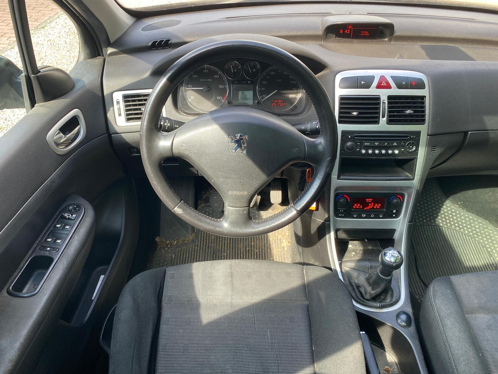 Peugeot 307 2006 — photo 9