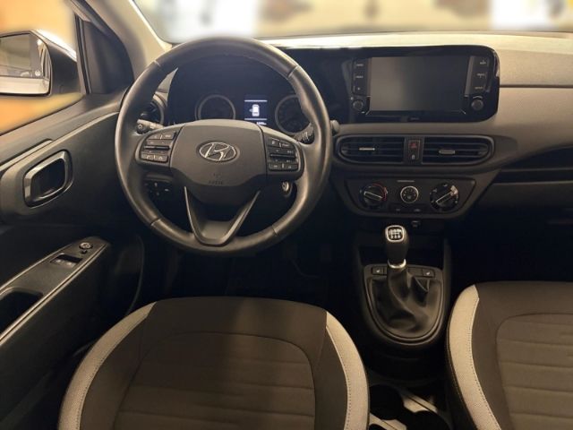 Fahrzeugabbildung Hyundai i10 Edition 30 Apple CarPlay Android Auto DAB SH