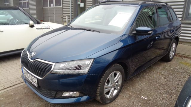 Skoda Fabia Combi Style 1.0 Navi, AHK, Rückfahrkamera