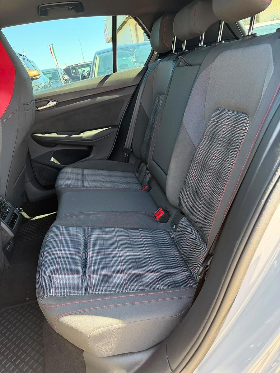 Volkswagen Golf GTI 8.5 2.0 TSI, миниатюра 23