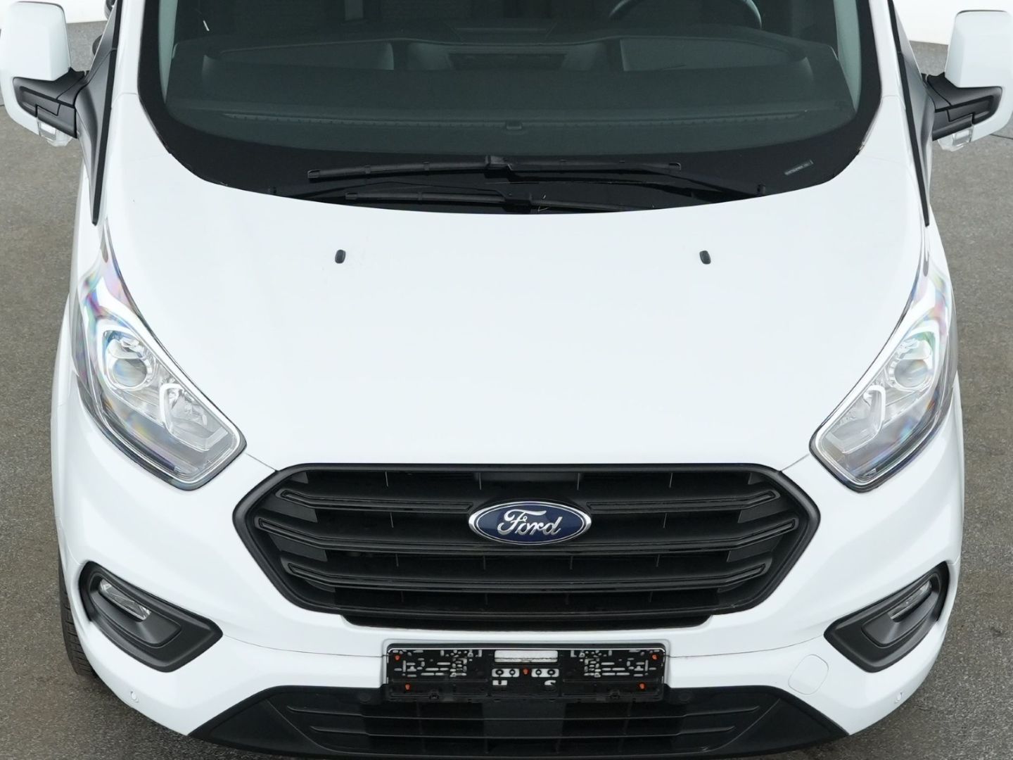 Fahrzeugabbildung Ford Transit Custom Kasten 300 L1 Trend DOPPELKABINE