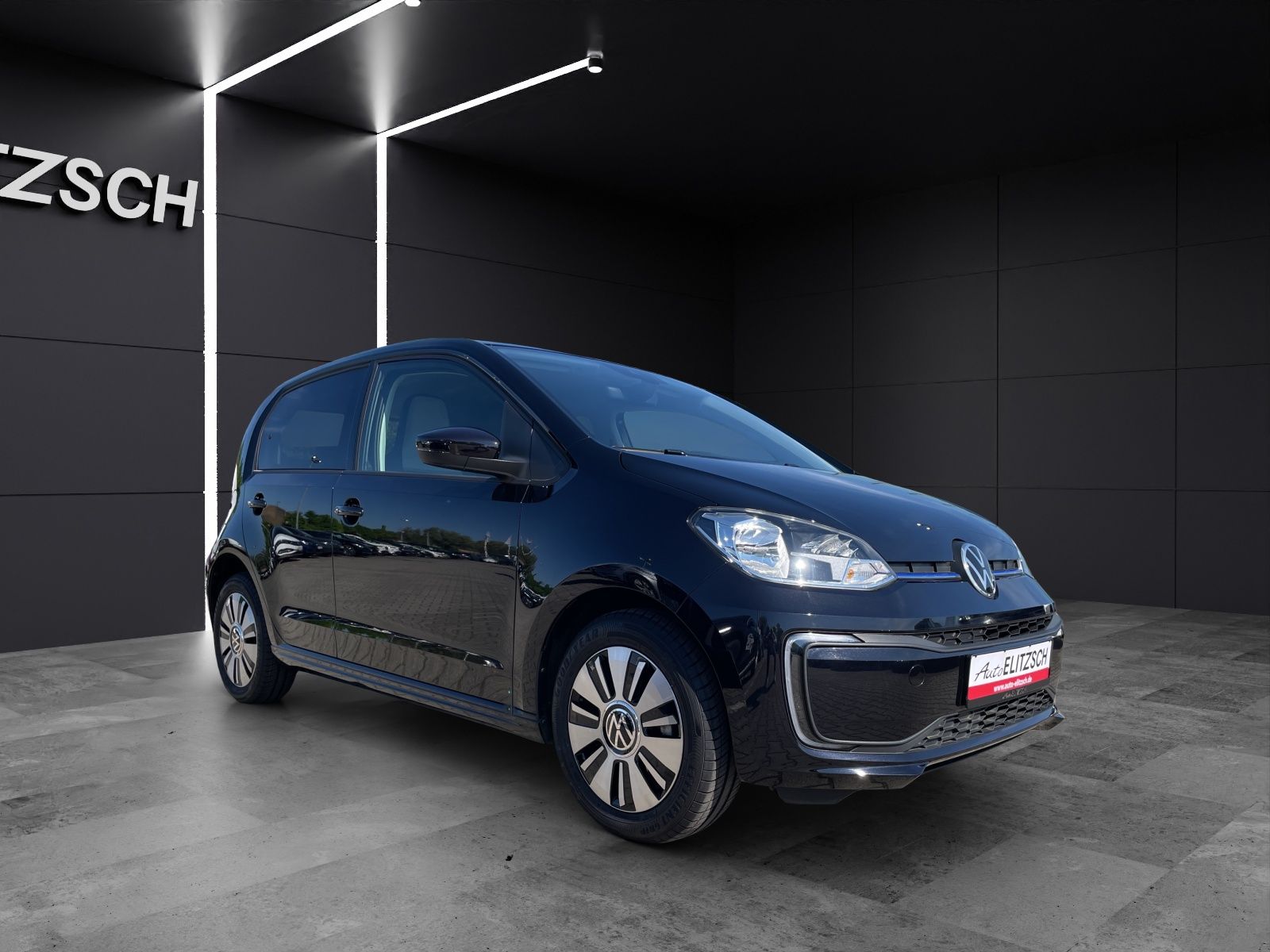 Fahrzeugabbildung Volkswagen e-up! Style Plus CCS Bluetooth SHZ