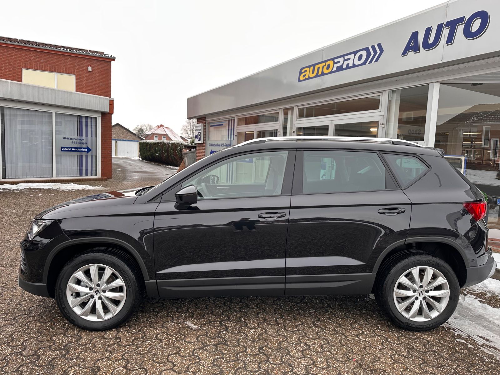 Fahrzeugabbildung SEAT Ateca 1.5 TSI Style DSG AHK/Navi/ACC/LED/SHZ/APP