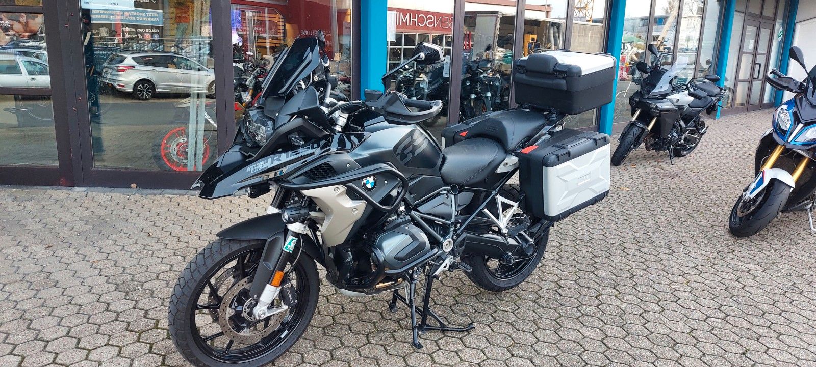 Fahrzeugabbildung BMW R 1250 GS Triple B.  tief  3 Koffer u.v.m