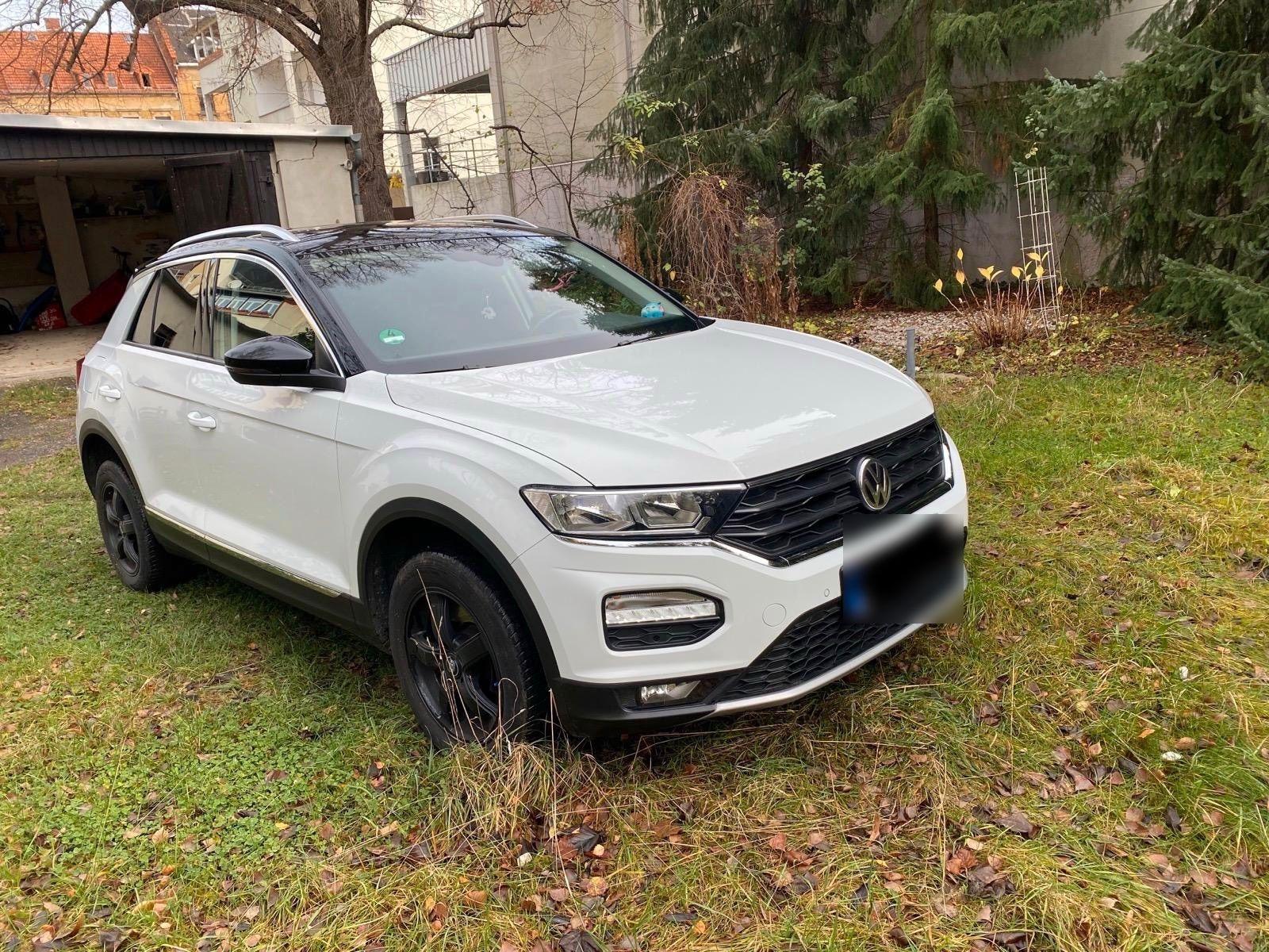VW Volkswagen T-Roc  mit einen neuen Ganzjahr...