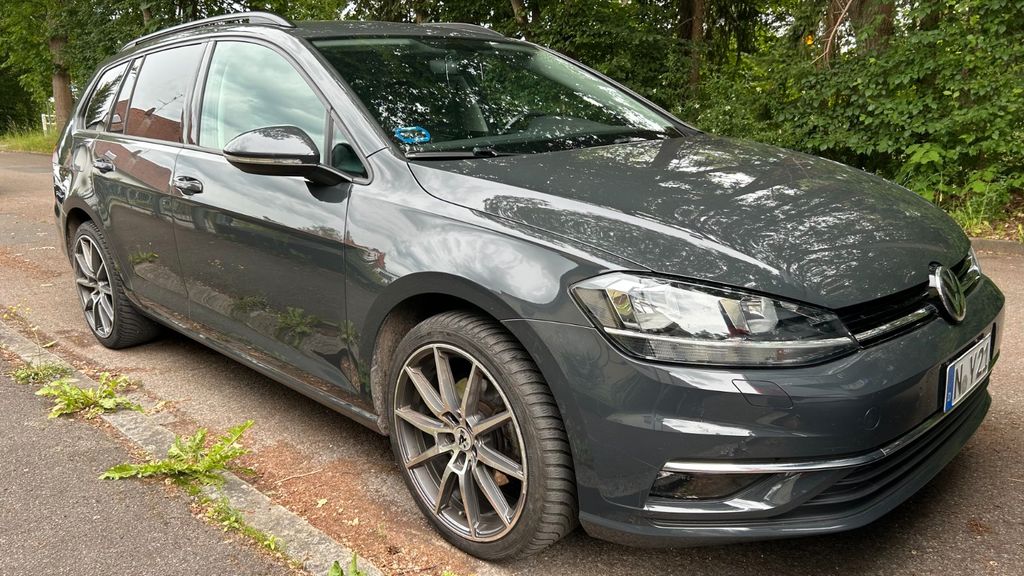 Image of Volkswagen Golf Sportsvan
