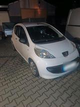 Peugeot Zu verkaufen schönes kleines Stadtauto - : Kleine