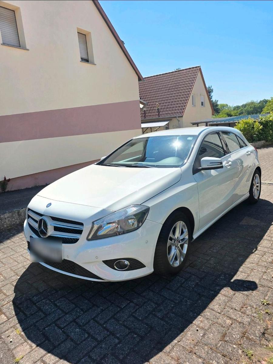 Mercedes-Benz A 180