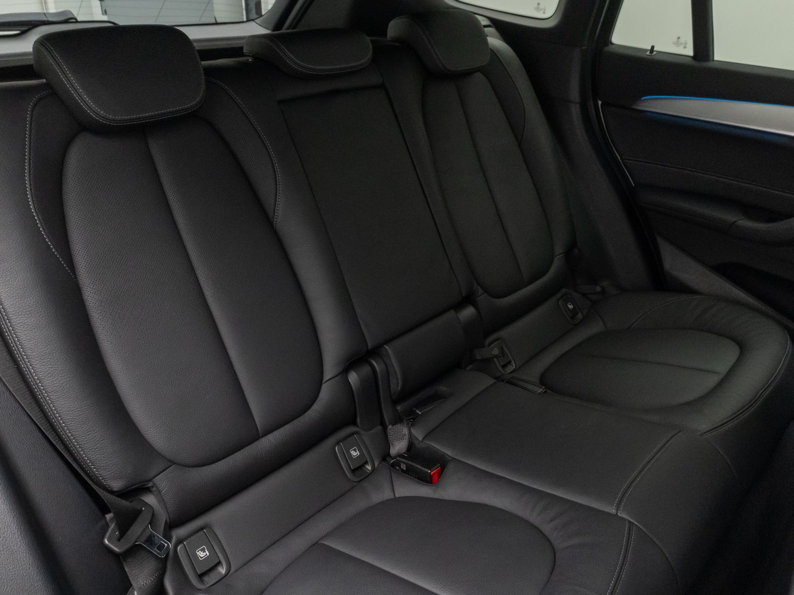 Fahrzeugabbildung BMW X1 xD25e M Sport Kamera HUD DAB H/K Komfort 19"