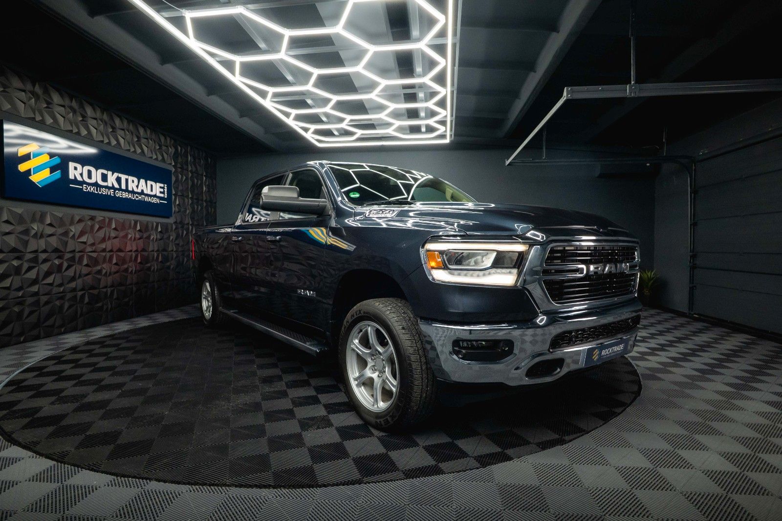 Fahrzeugabbildung Dodge RAM 5.7 V8 HEMI GEN 5 LONGBED MAXI *LED*6 Sitze*