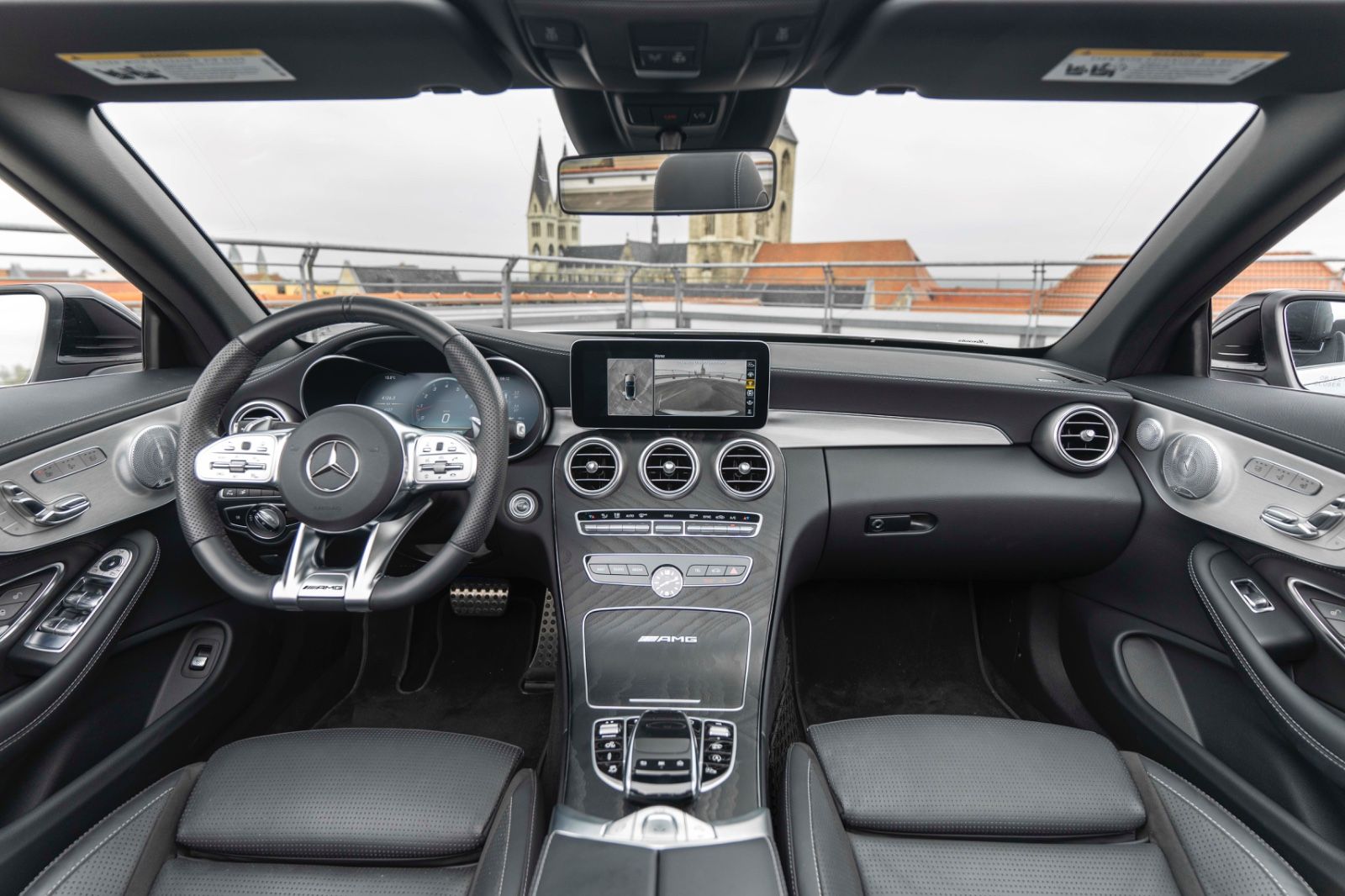 Fahrzeugabbildung Mercedes-Benz C 63 AMG  Cabrio Multibeam  360 Kam  Burmester