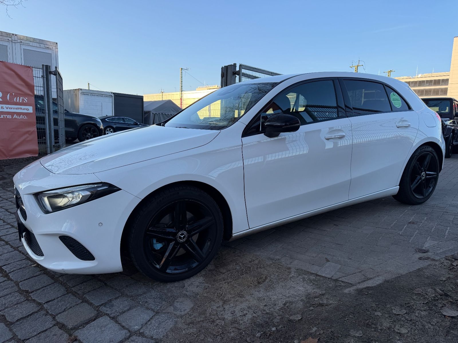 Fahrzeugabbildung Mercedes-Benz A 220 Night Paket*LED*KAMERA*TEMPO*SITZHEIZ*PDC*