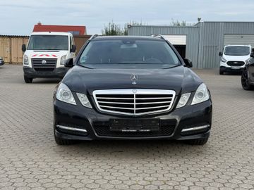 Mercedes E 300 - 2