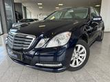 Mercedes-Benz E 220 Lim. CDI BlueEfficiency Automatik Klimaaut - Mercedes-Benz E 220 aus 2012 mit Diesel-Antrieb: Limousine