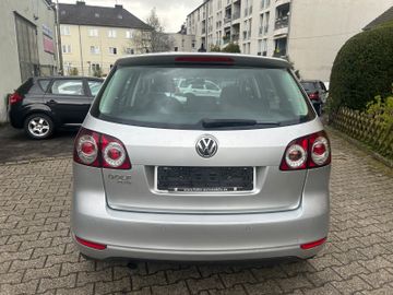 Volkswagen Golf - 6