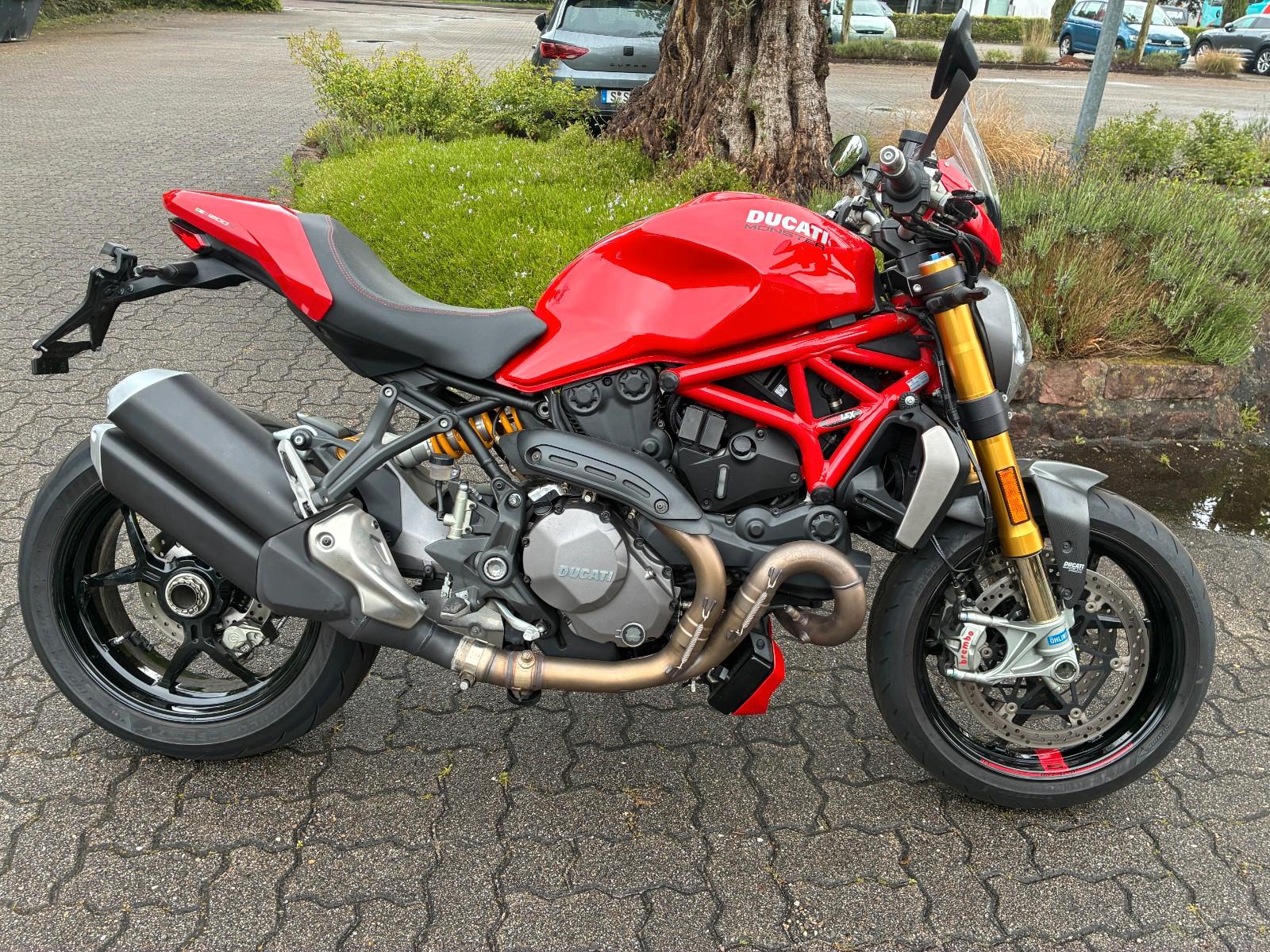 Ducati Monster 1200 S - 2. Hand - Service neu