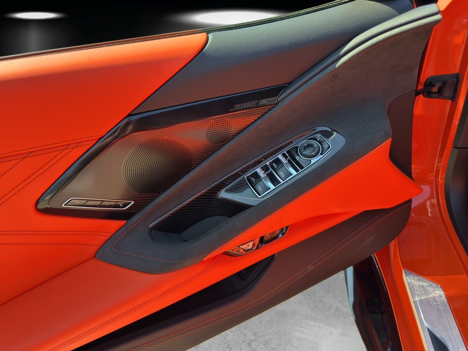 Fahrzeugabbildung Corvette C8 E-Ray 6.2 V8 3LT CARBON INTERIOR/STEALTH/LIFT