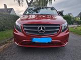 Mercedes-Benz Vito - rote Mercedes-Benz Vito