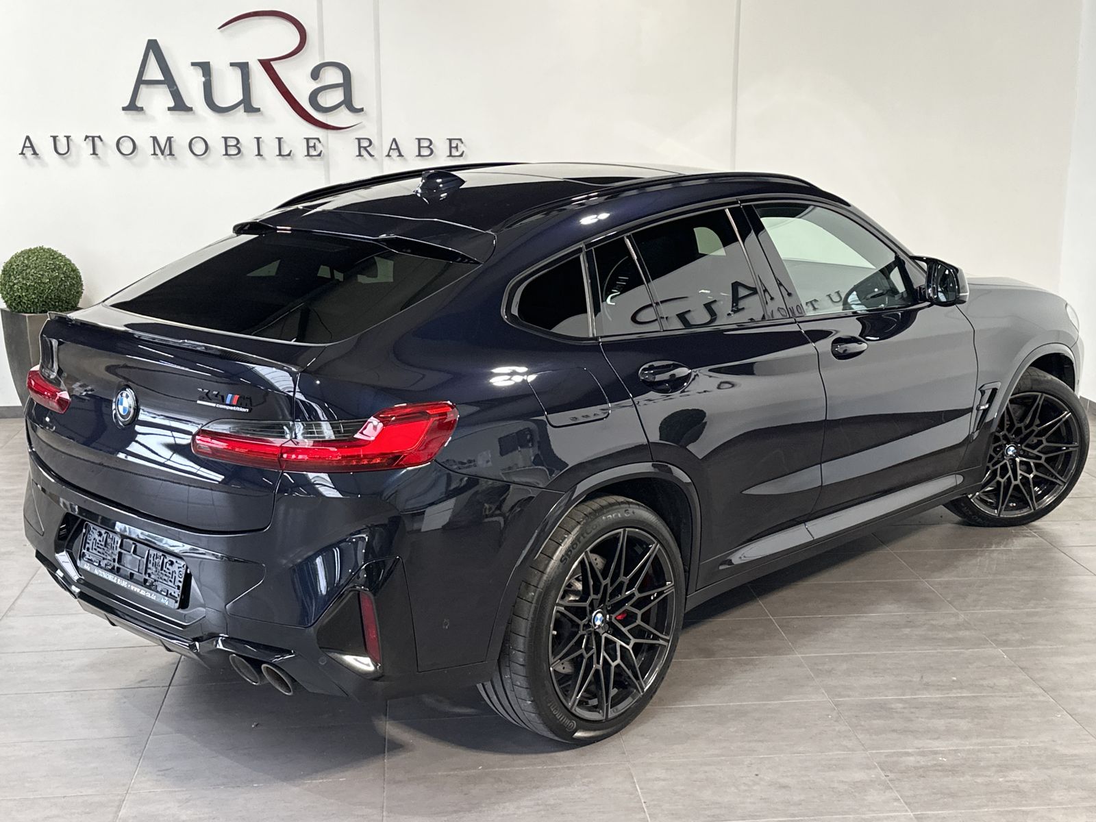 Fahrzeugabbildung BMW X4 M Competition NAV+LED+PANO+H&K+21ZOLL+KAM+1HD
