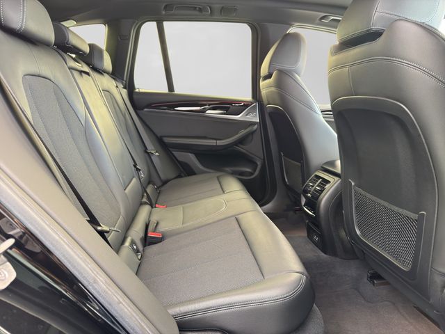 Fahrzeugabbildung BMW X3 xDrive 20d xLine+LED+Kamera+Stop&Go+AHK