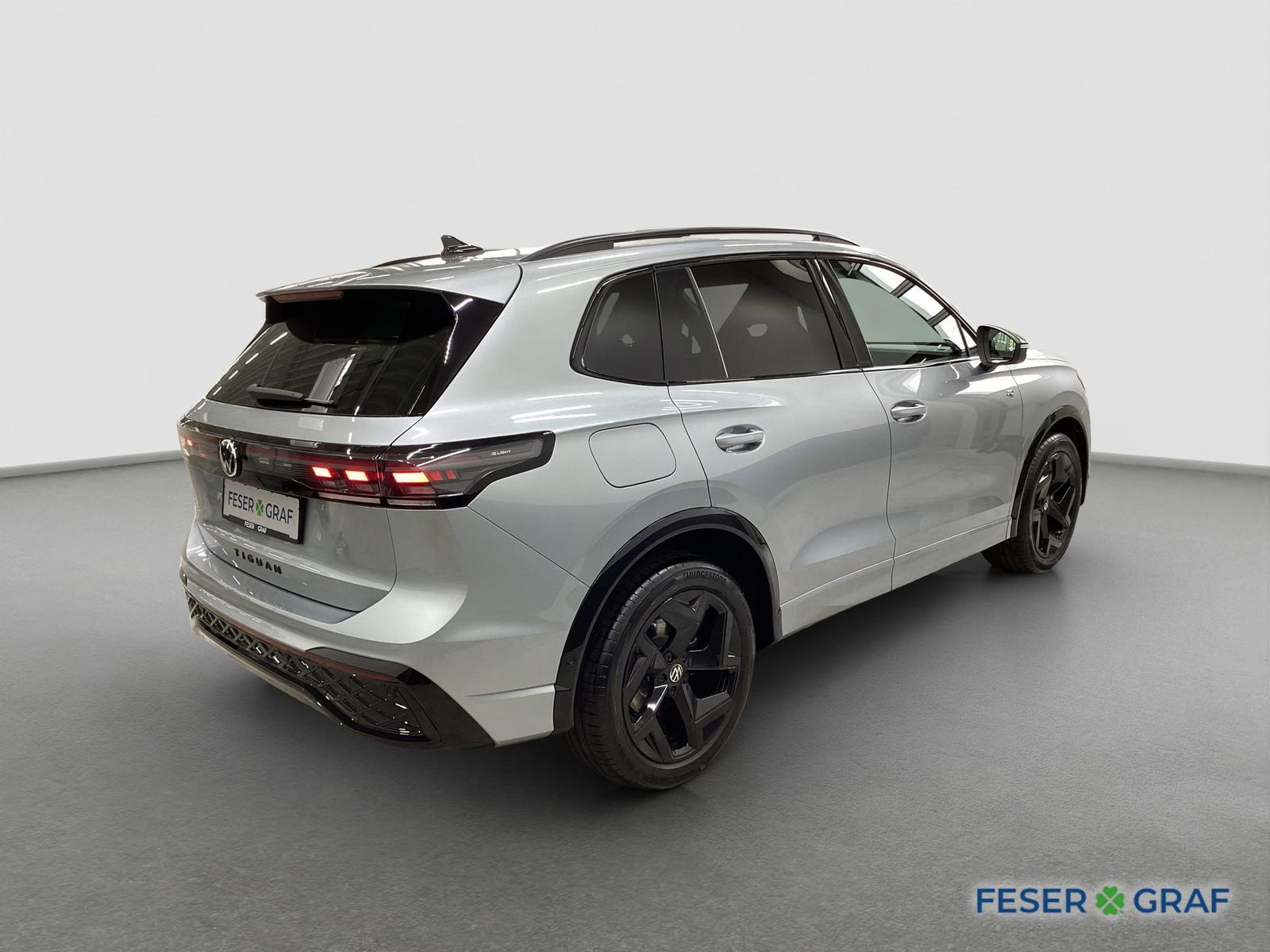 Volkswagen Tiguan R-Line 1,5 l eTSI 150 PS 7-Gang-DSG imagem 3