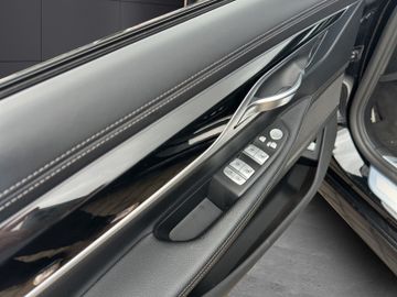 BMW 730 - 11