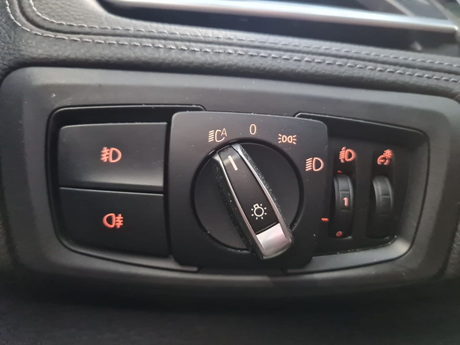 Fahrzeugabbildung BMW 225 Active Tourer 225xe/NAVI/ca. 30€ Steuer/Jahr