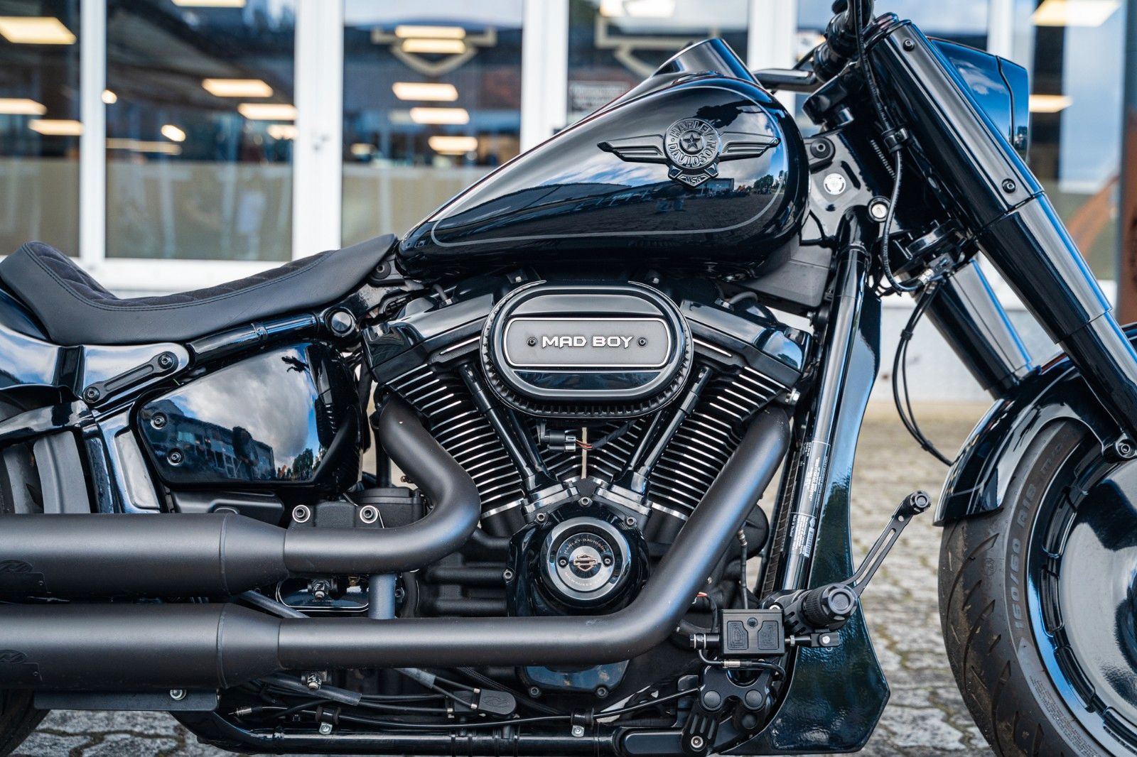 Fahrzeugabbildung Harley-Davidson FLFBS FAT BOY SOFTAIL 114 -JEKILL&HYDE- MAD BOY