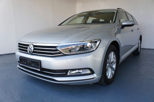 VW Passat Var.2.0TDI"COMFL.NAVIP-AHG-XENO-DSG-1.HD