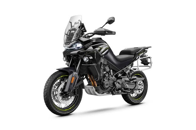 CFMOTO 800 MT Explore 2025