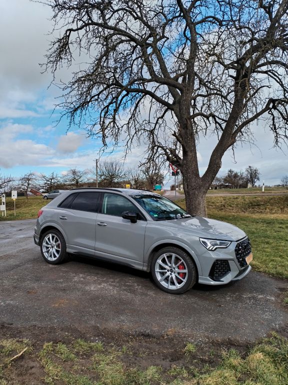 Audi RSQ3