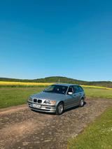 BMW E46 320i Touring - BMW 320 aus 2000: Kombi