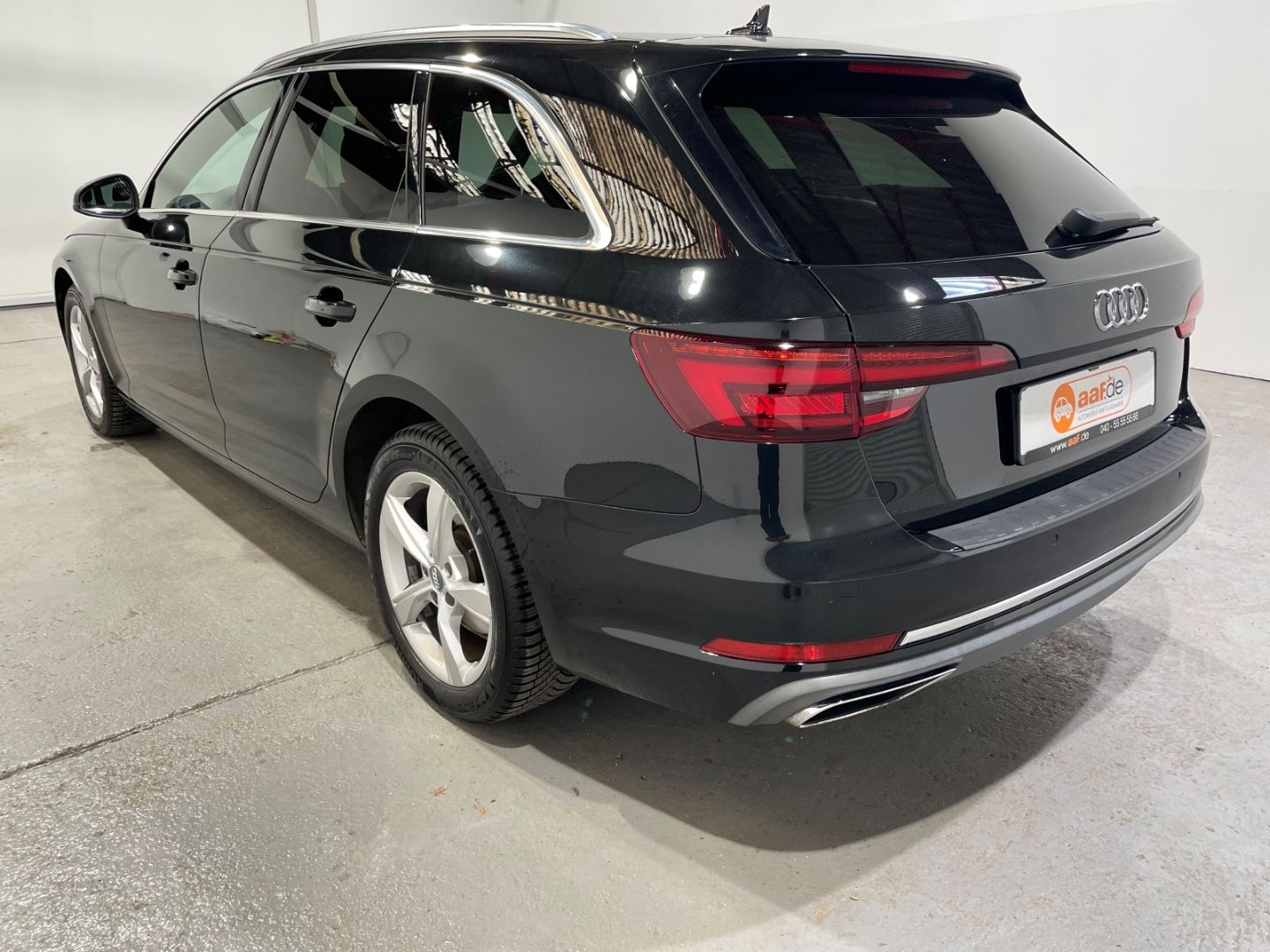 Audi A4 Avant 30 TDI Sport S-Tronic EU6d-T LED ACC Na imagem 2