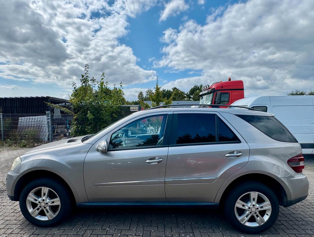 Mercedes-Benz ML 320