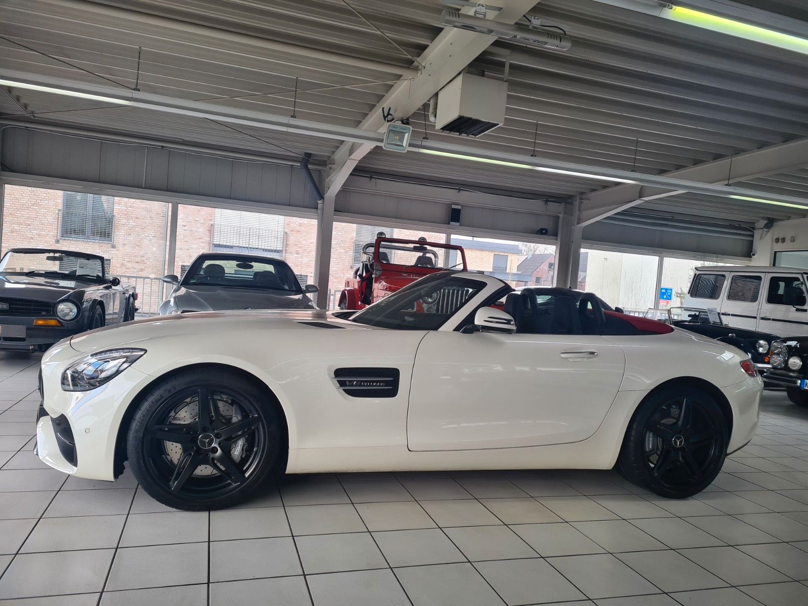 Fahrzeugabbildung Mercedes-Benz AMG GT Roadster/Junge Sterne/Distr./Burm./1A