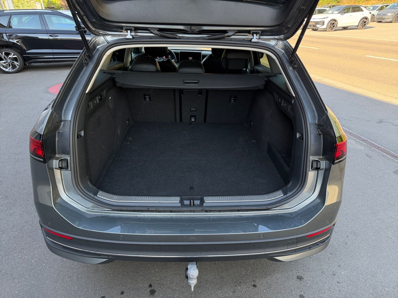 Volkswagen Passat Variant - Bild 15