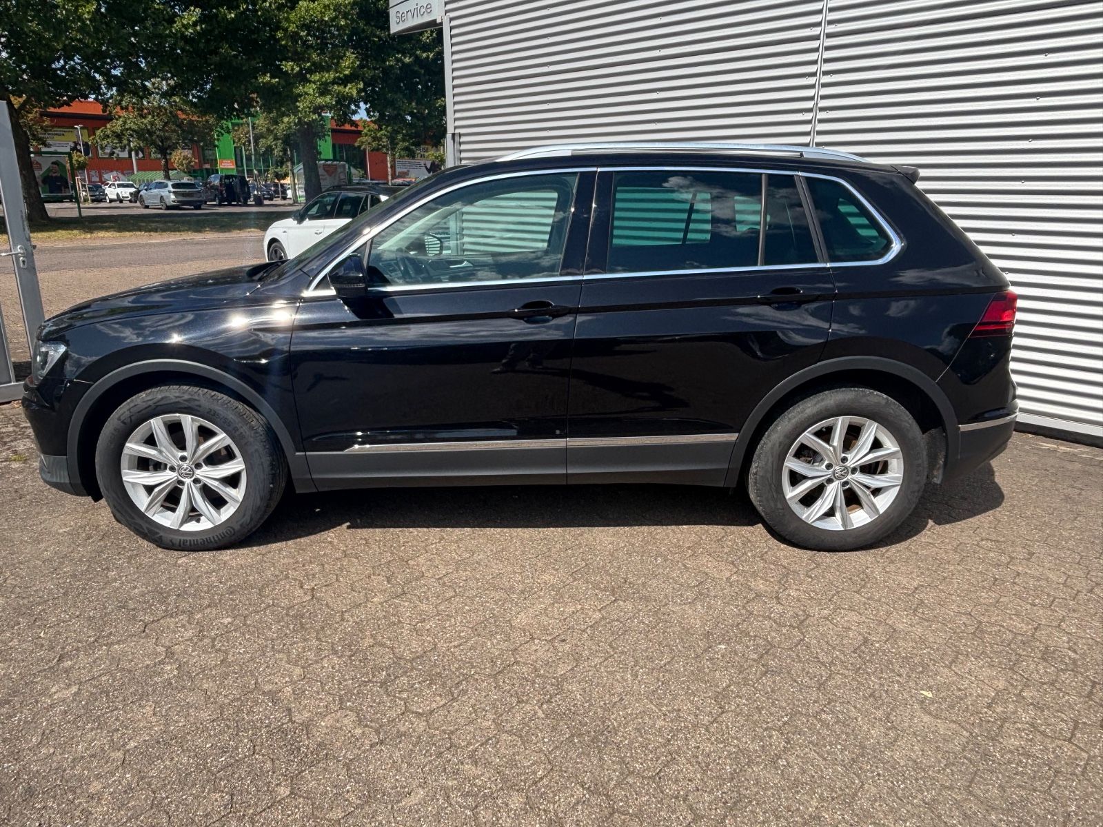 Fahrzeugabbildung Volkswagen Tiguan Highline BMT/Start-Stopp 4Motion