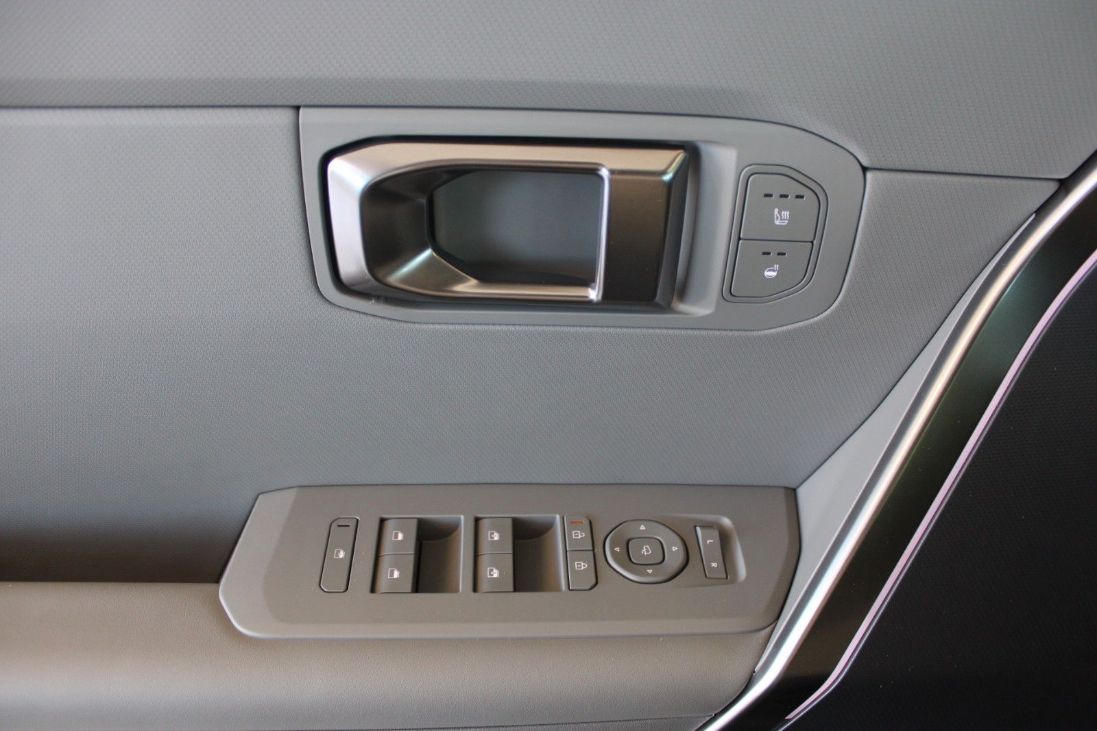 Fahrzeugabbildung Kia Seltos 1.6 T-GDI 2WD Spirit DRIVEWISE SOFORT