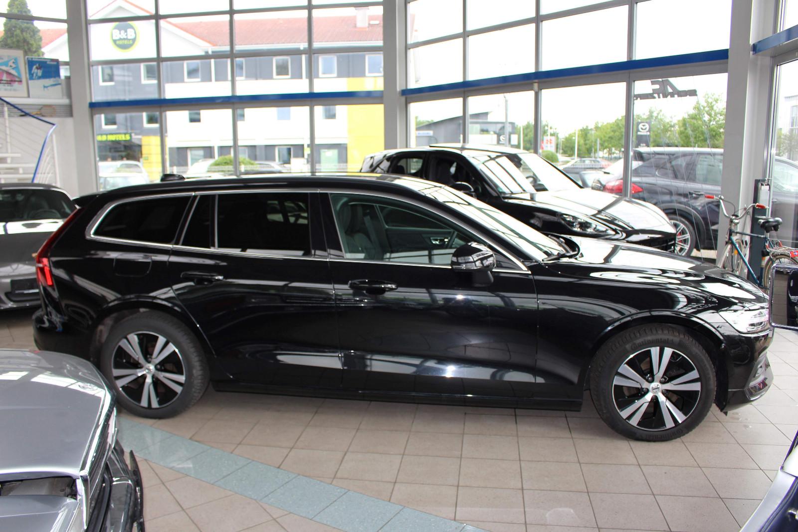 Volvo V60 Kombi Momentum Pro