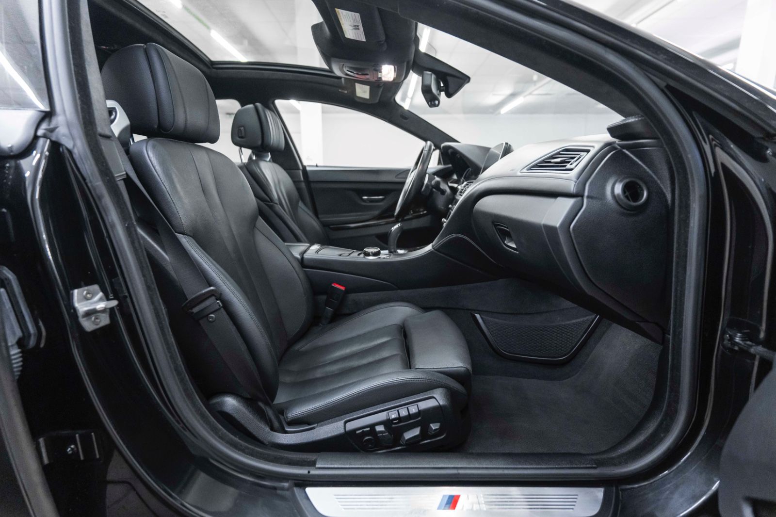 Fahrzeugabbildung BMW 640i GC M-SPORT HUD KAM CARPLAY H&K TEMPO TOTW