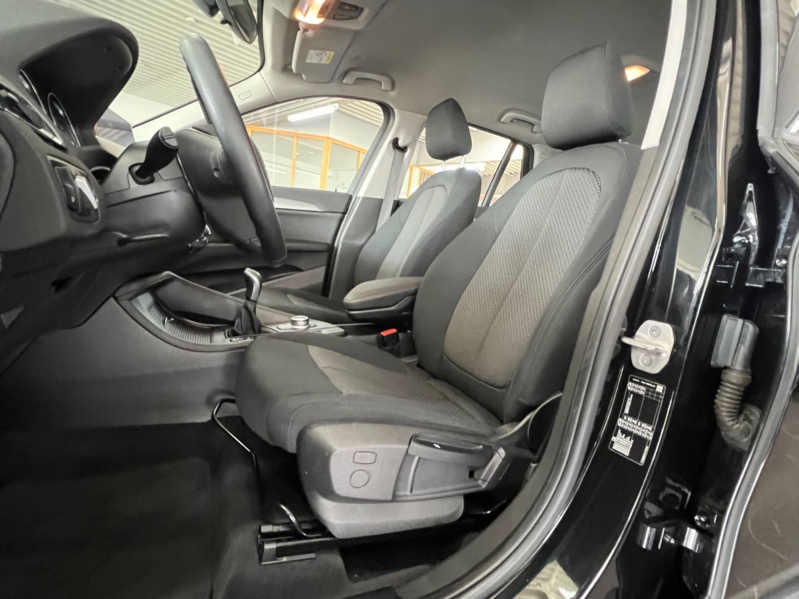 BMW X1 sDrive 18d PDC+Driving Assistant+RTTI+Navi foto 24