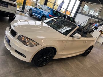 BMW 118i Cabrio*M-PAKET*NAVI*PDC*SHZ*XENON*