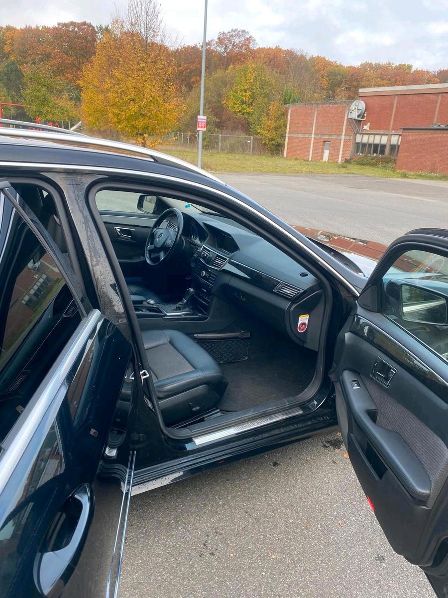 Mercedes-Benz E 220