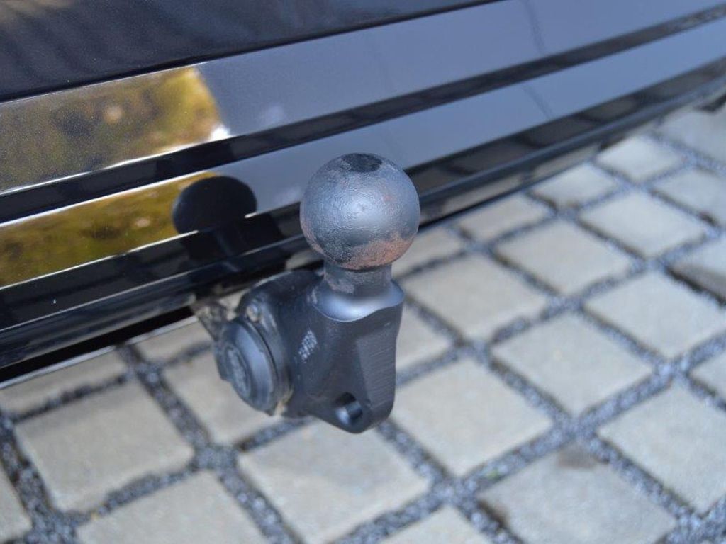 Touran 2.0 TDI 150 PS DSG R-Line Black-Style AHK